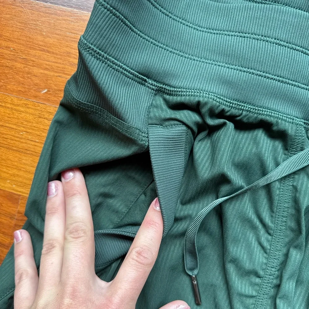 Lululemon Dance Studio Pant - Picture 6 of 7